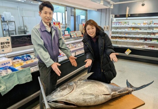 まぐろ解体ショー